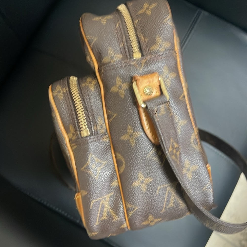 EUC Authentic 🔥 Louis Vuitton Nile crossbody - Picture 15 of 16